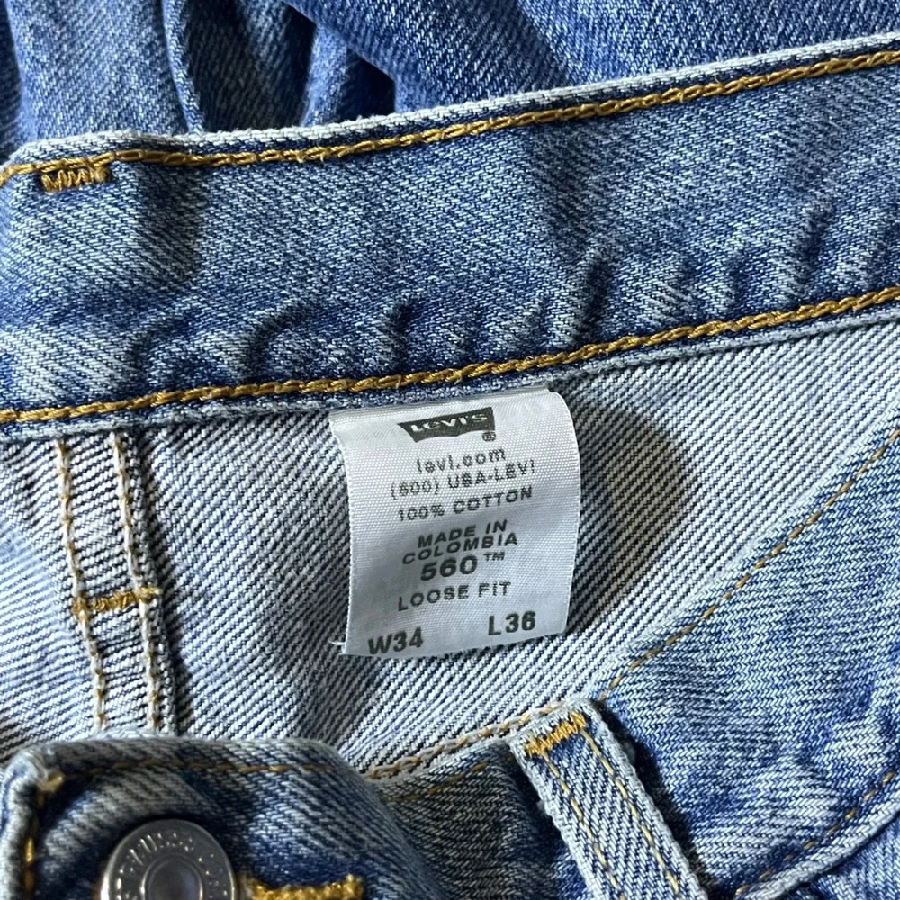 Vintage Levis 560 Loose Fit Jeans W34 L36 Blue Baggy Denim Skater 90s